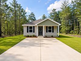 featured image of 190 E Iris Ln
