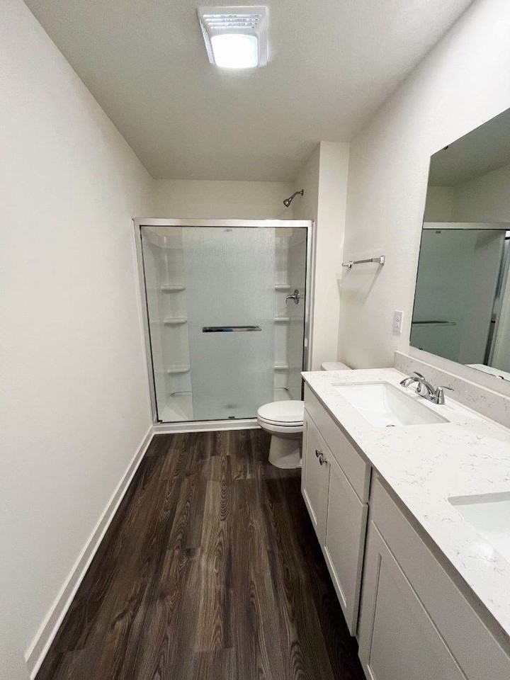 190 E Iris Ln - Photo 6 of 10