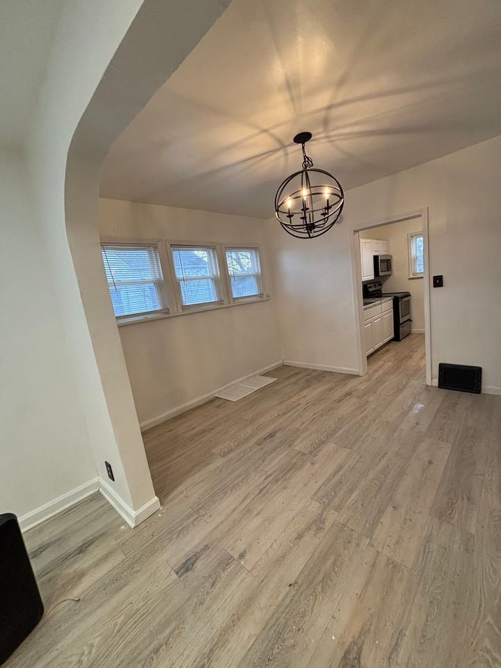 1 Swayze St - Photo 2 of 7