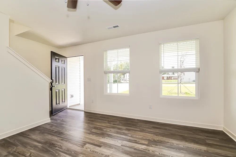 20 Fisher Ferry St - Photo 2 of 10