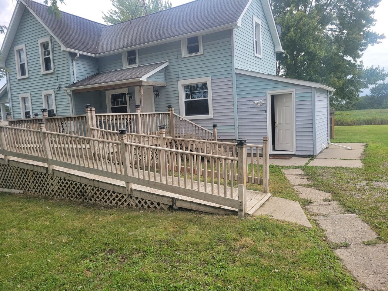 5800 Marine City Hwy - Photo 4 of 20