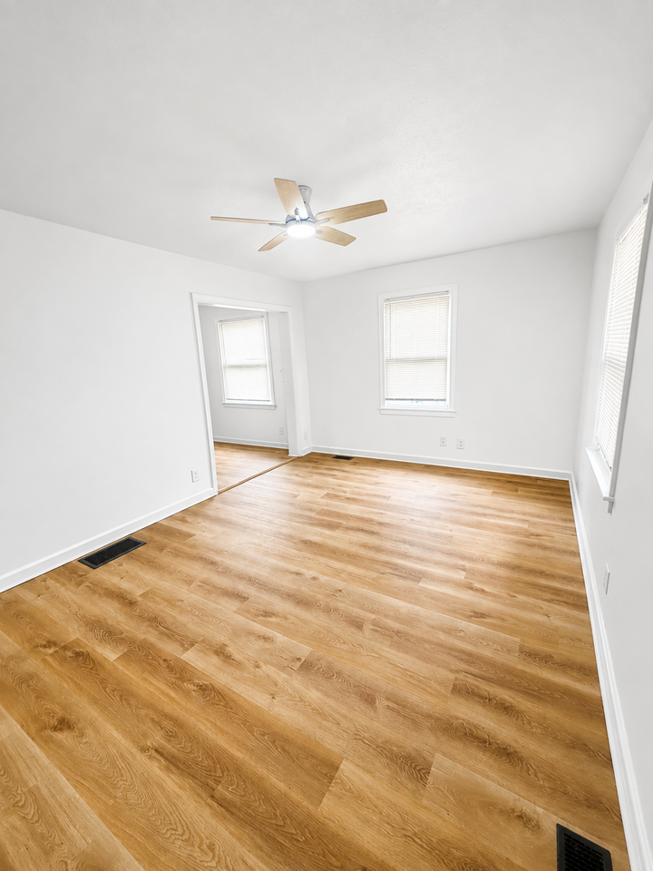 1016 Stanley Ave #1 - Photo 3 of 15