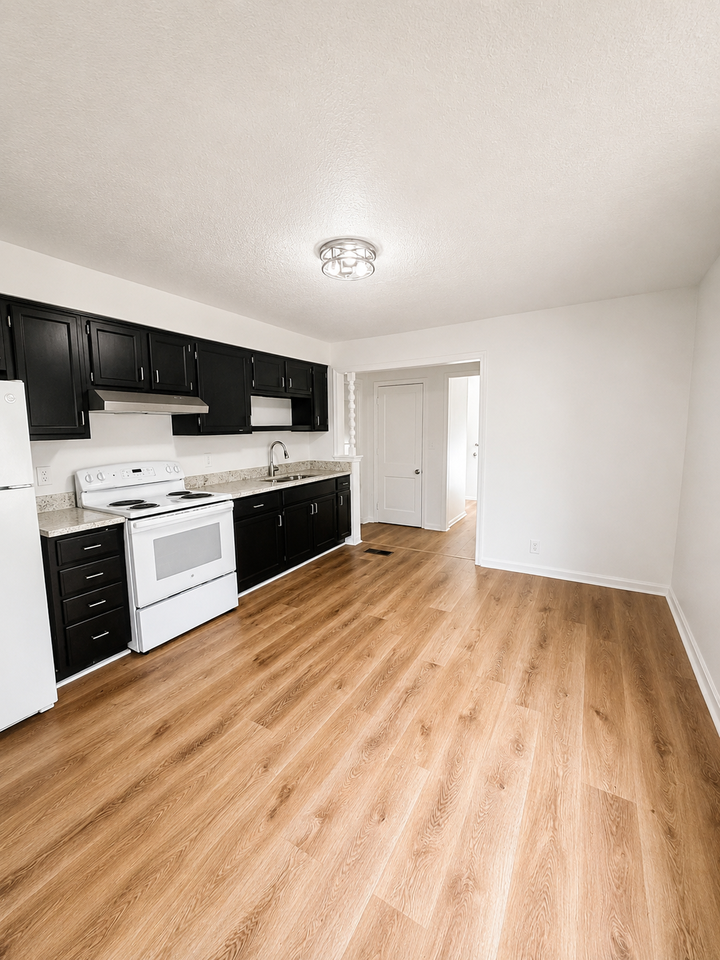 1016 Stanley Ave #1 - Photo 6 of 15