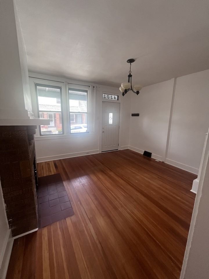 4202 Calvin St #NA - Photo 3 of 16