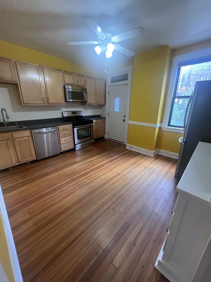4202 Calvin St #NA - Photo 5 of 16