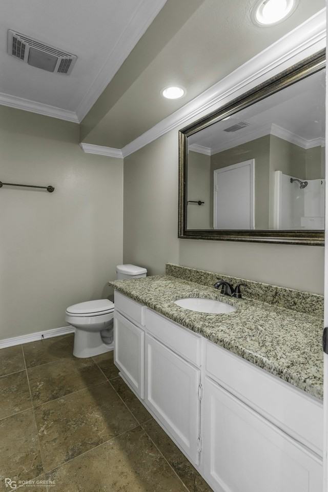 10133 Saratoga Drive - Photo 3 of 30