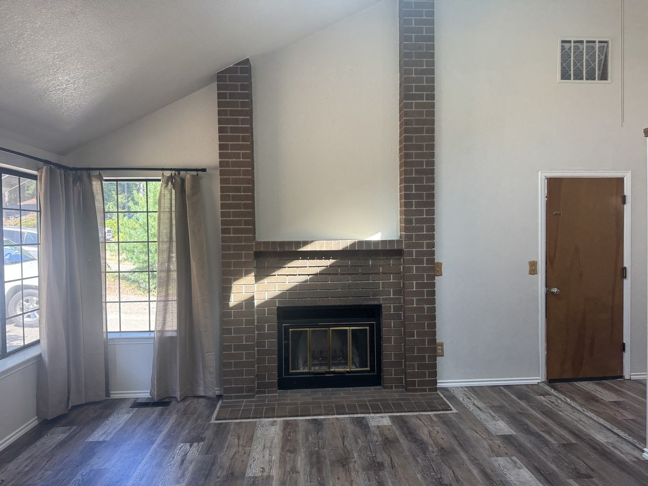 1436 Nw Island Lake Rd #1 - Photo 6 of 28