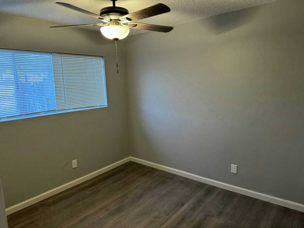 1521 East Barbour Street, Unit C - Photo 6 of 10