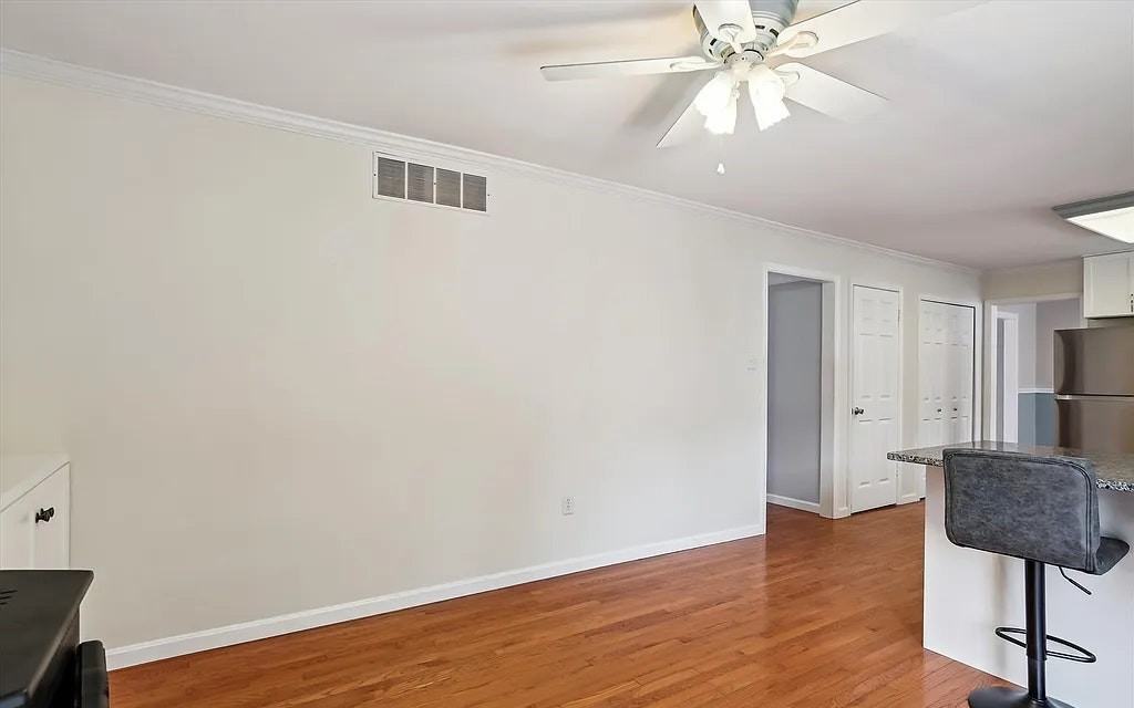 103 Hubtington Ct - Photo 6 of 8