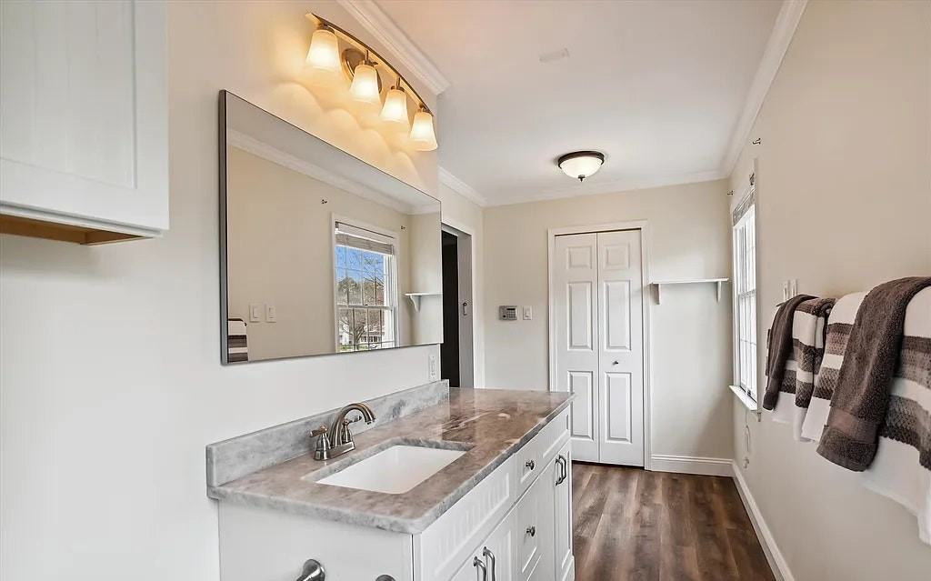 103 Hubtington Ct - Photo 7 of 8