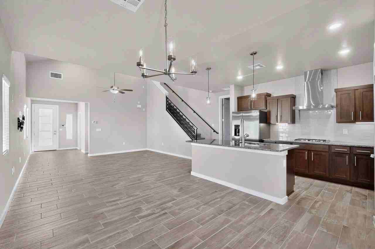 9930 Isla Pl #1 - Photo 7 of 42