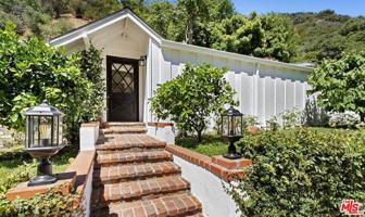 featured image of 3933 Mandeville Canyon Rd