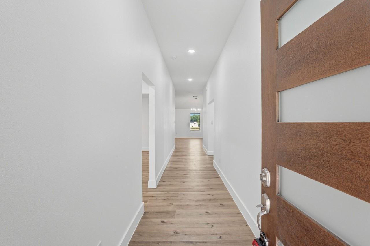 13134 Lake Conroe Bay Rd - Photo 5 of 50