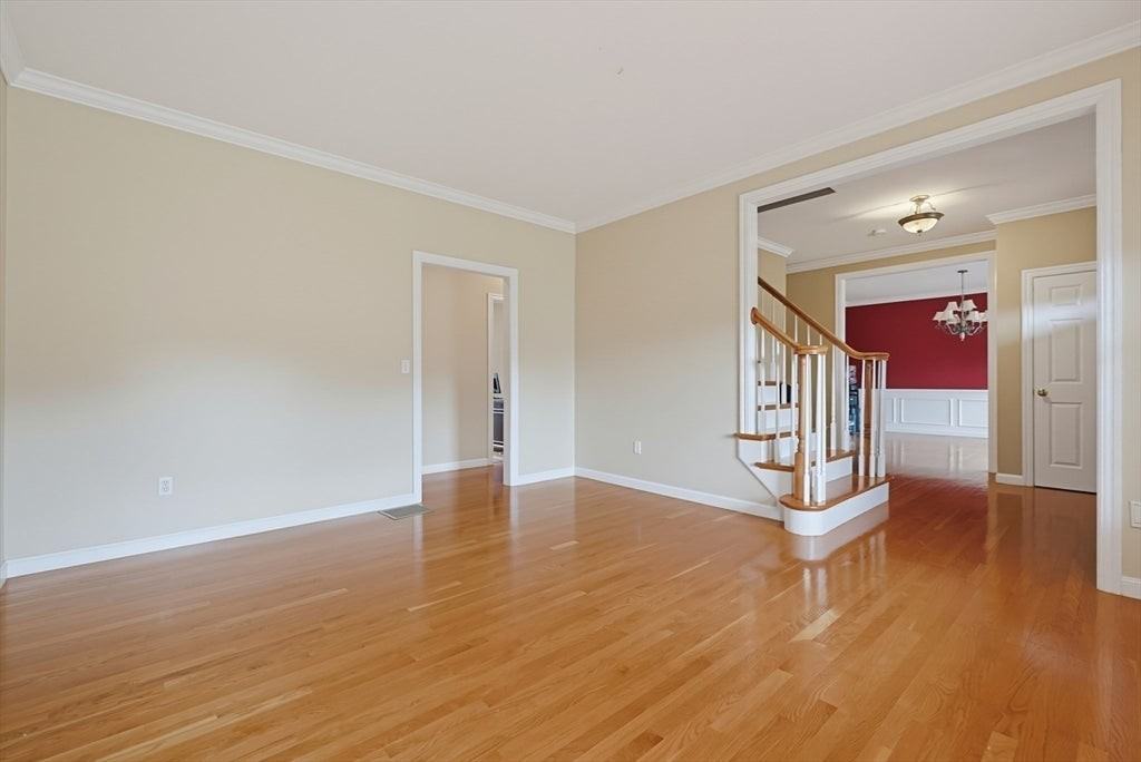 6 Waterville Ln - Photo 4 of 33