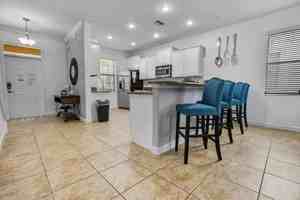 featured image of Moon Valley Dr