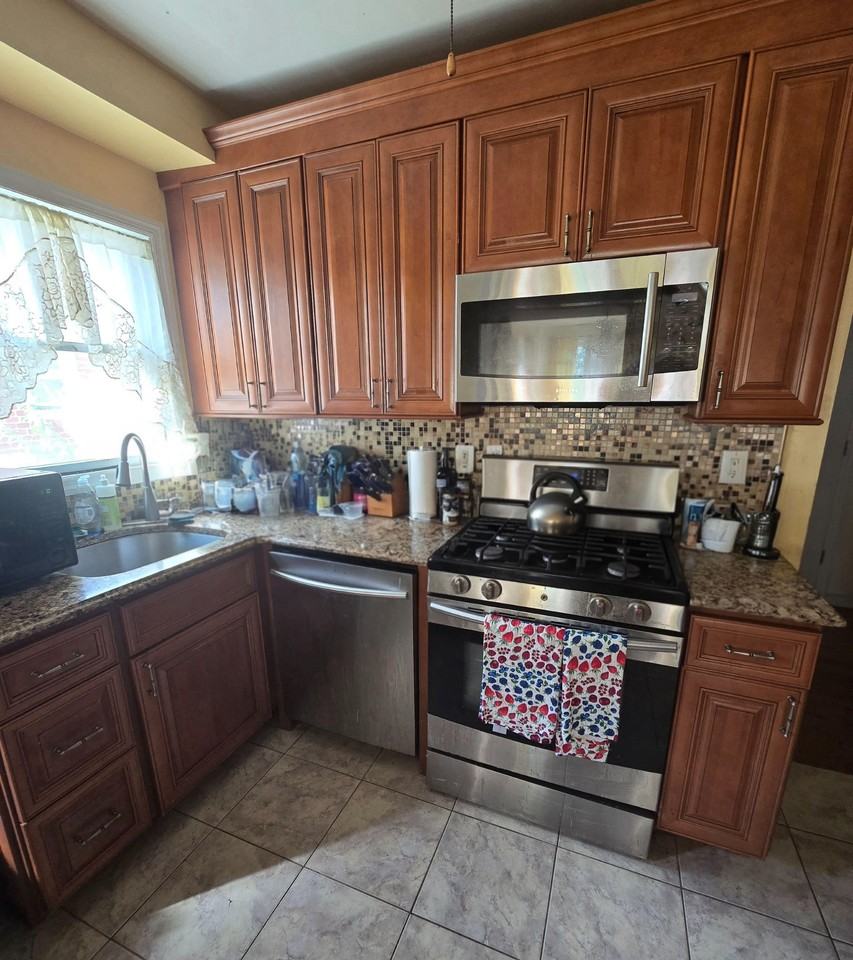 Tudor Cres - Photo 4 of 13