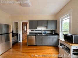 featured image of 14 Warner St #2