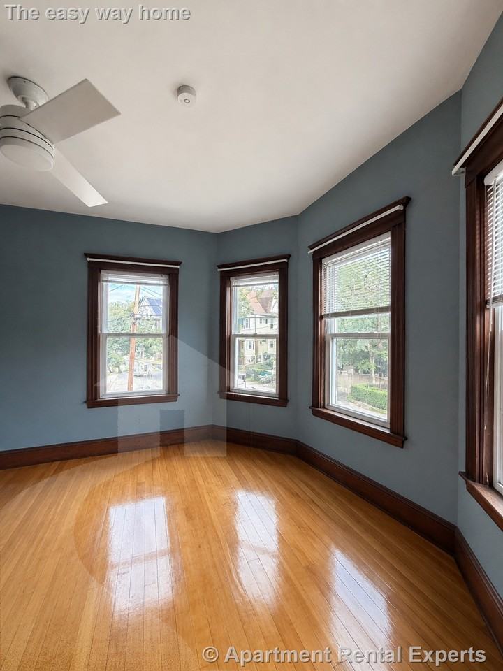14 Warner St #2 - Photo 7 of 16