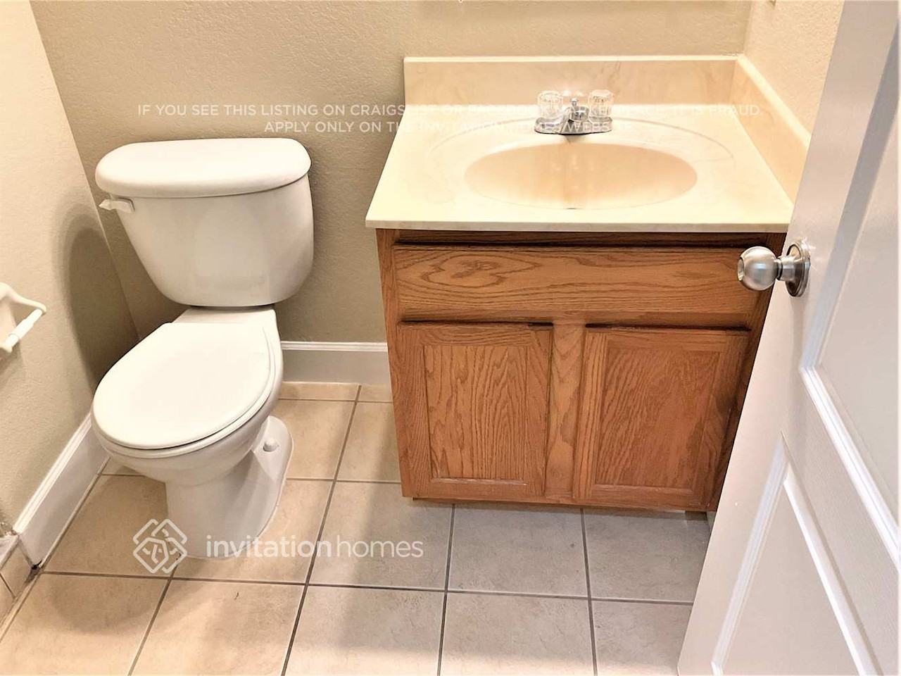 796 Lake Cummings Blvd - Photo 7 of 11