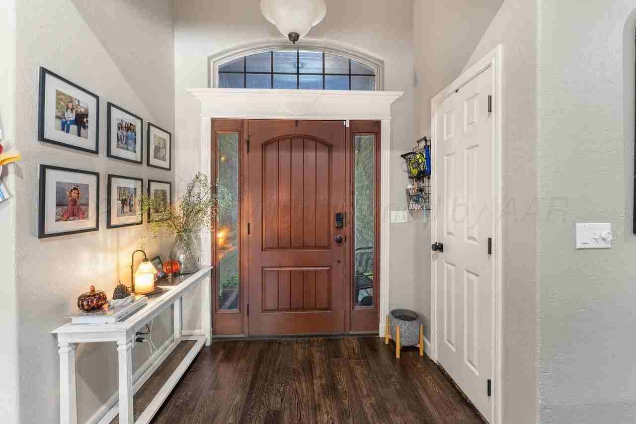 7905 Alexandria Ave - Photo 5 of 29