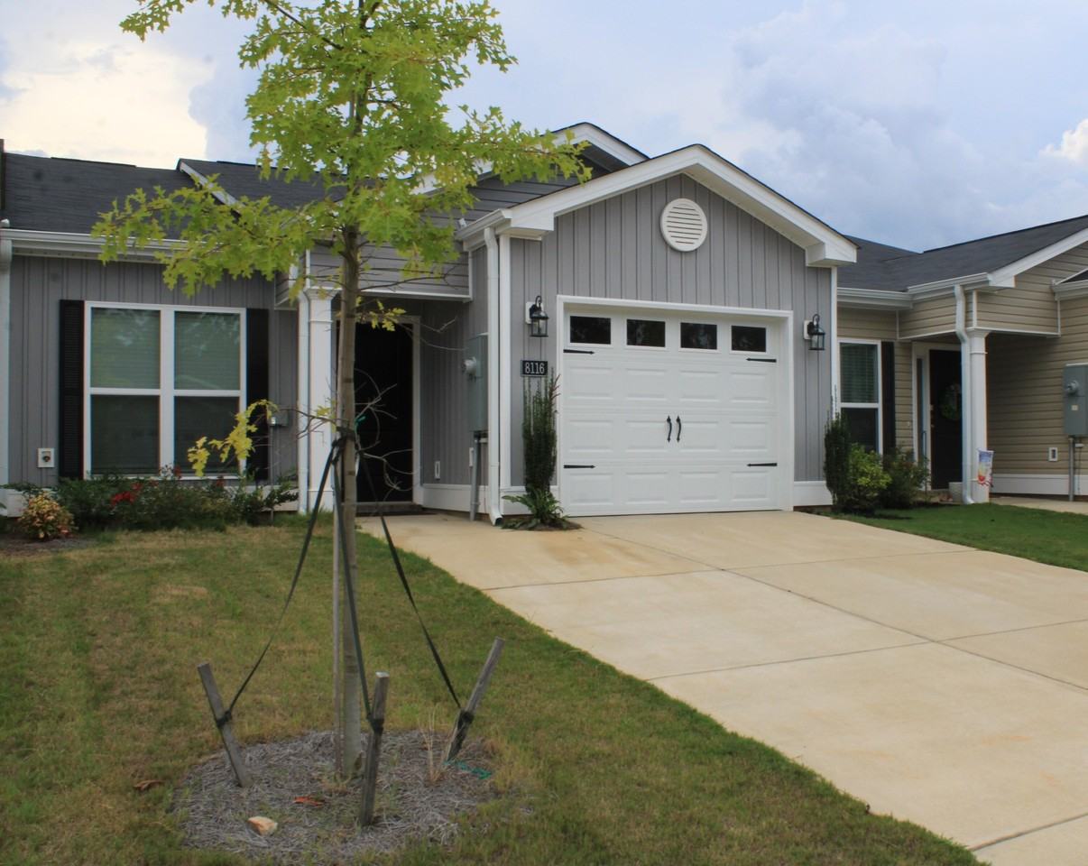 8116 Bannock Cir - Photo 3 of 31