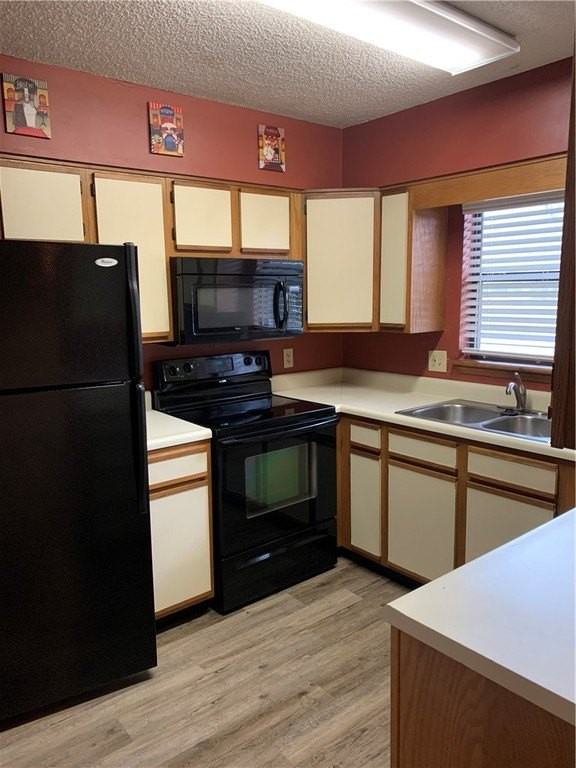 605 W Benton St #B - Photo 2 of 12