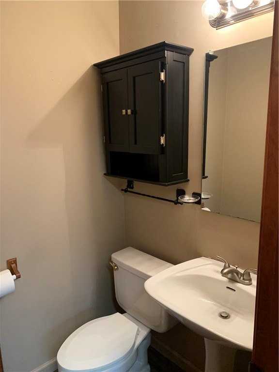 605 W Benton St #B - Photo 4 of 12