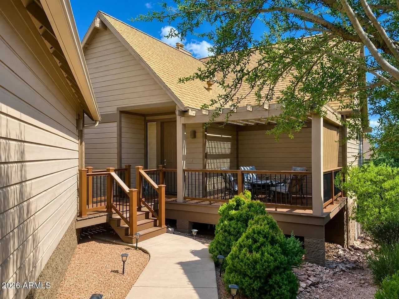 805 N Grapevine Cir - Photo 2 of 42
