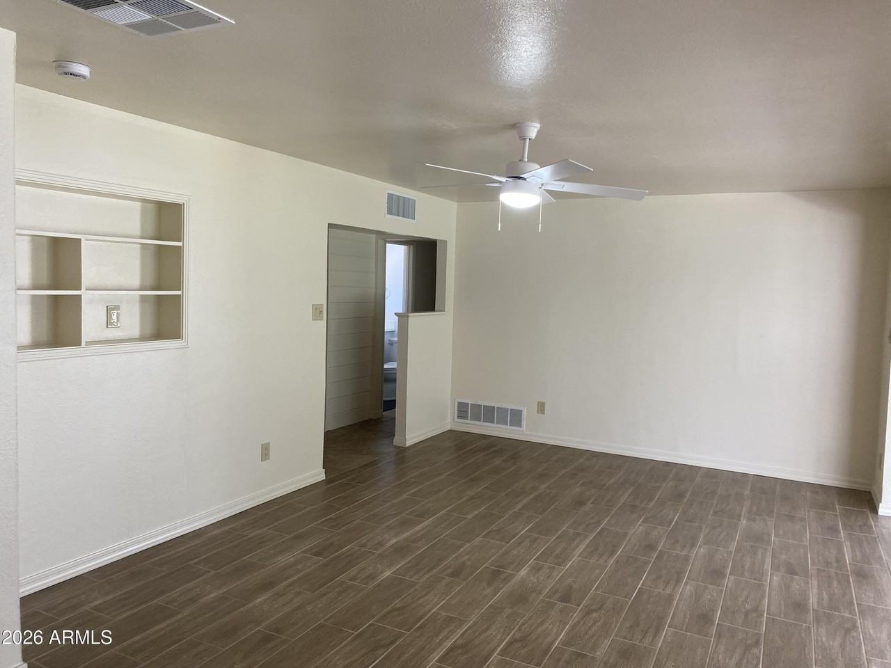 3207 E Medlock Dr - Photo 4 of 26