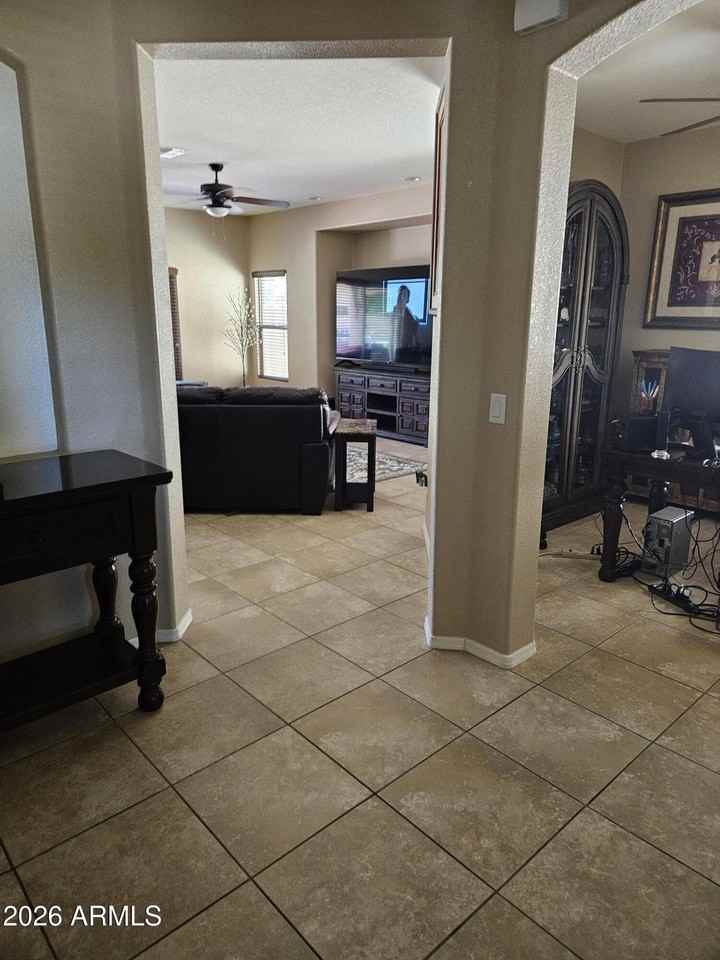 5442 Los Gatos Ct - Photo 5 of 36