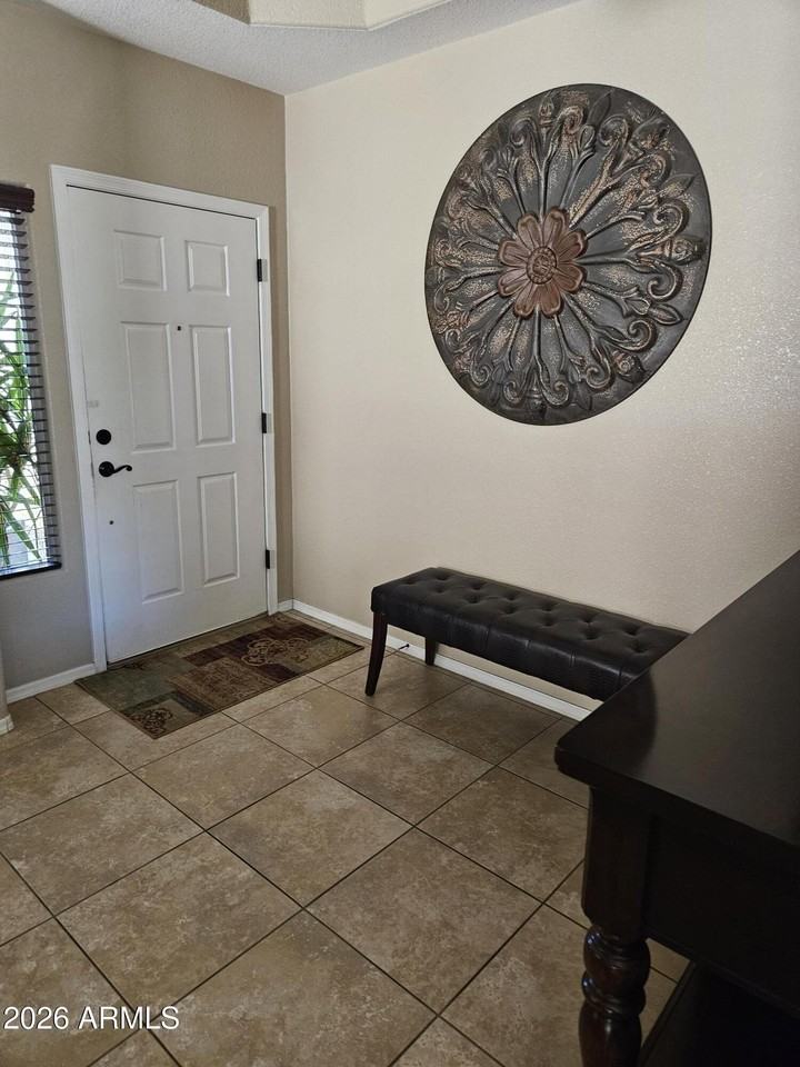 5442 Los Gatos Ct - Photo 7 of 36
