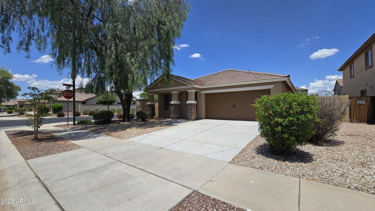 14160 W Larkspur Dr - Photo 3 of 30