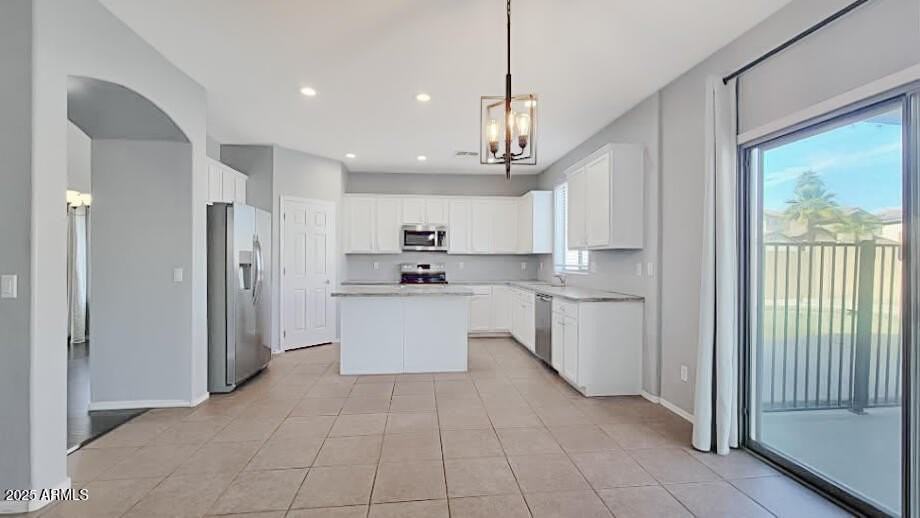 17282 W Elm St - Photo 5 of 31