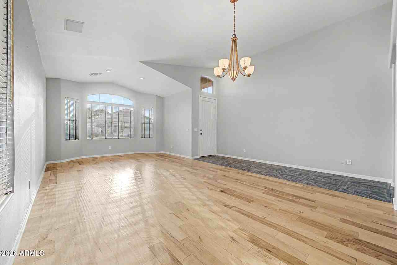 4425 E Casey Ln - Photo 5 of 30