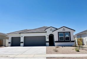 featured image of 1319 W Raymond Ave