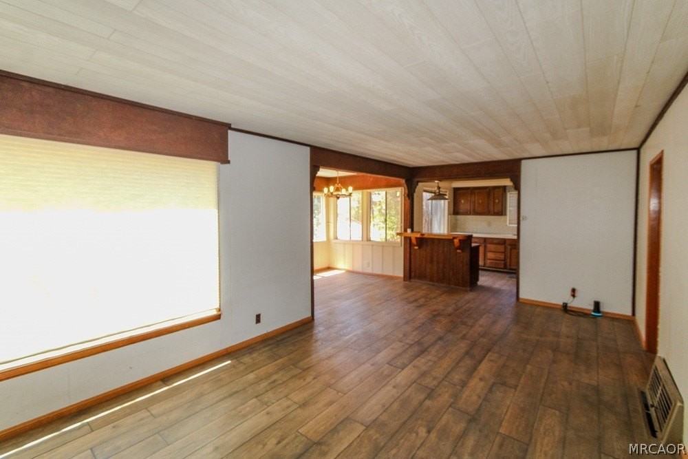 39356 Cedar Dell Rd - Photo 7 of 40