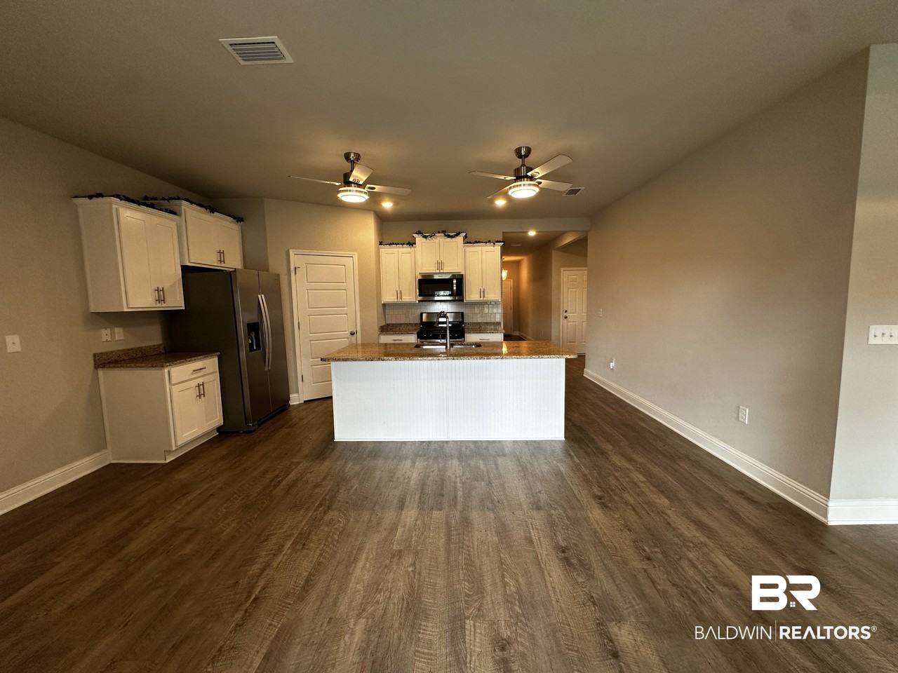 31468 Memphis Loop - Photo 5 of 26