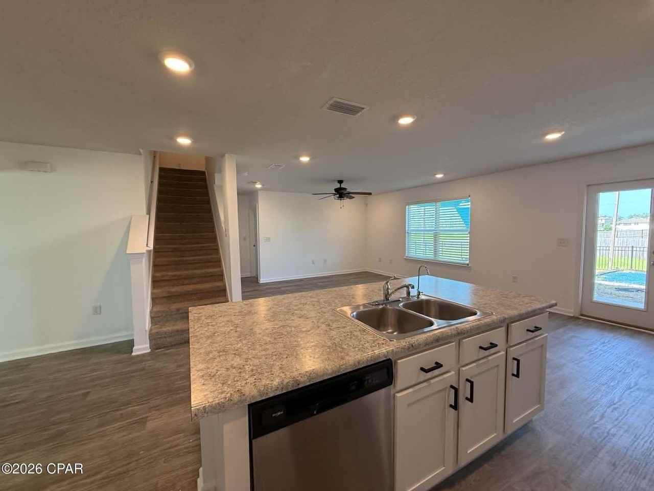 7300 Ellie B Dr - Photo 3 of 24