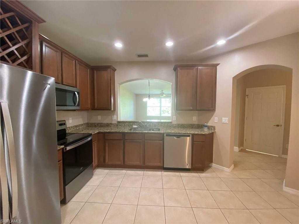 9528 Brookville Ct Lot 1 - Photo 3 of 19