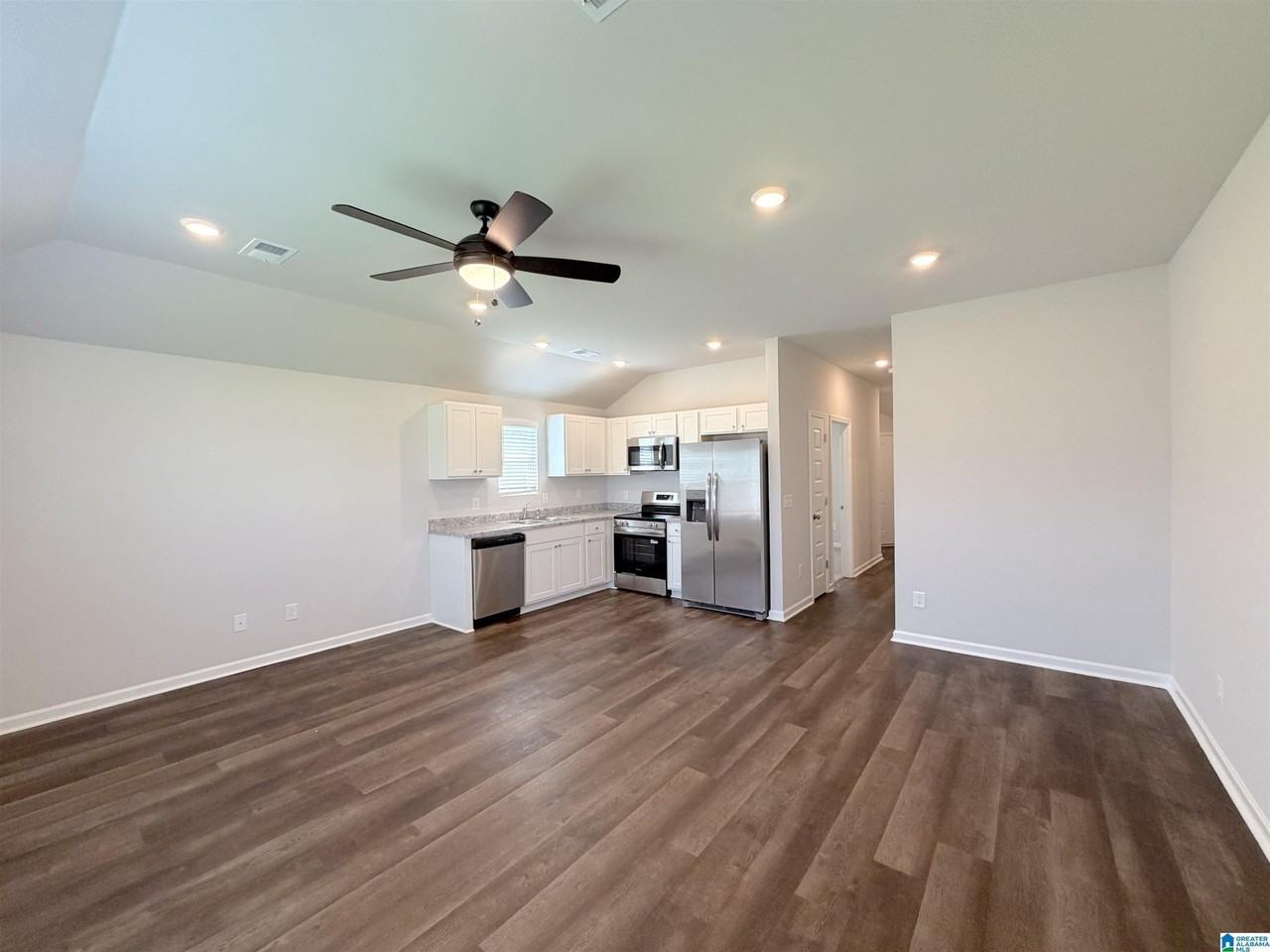 174 Sunshine Ln W - Photo 6 of 30
