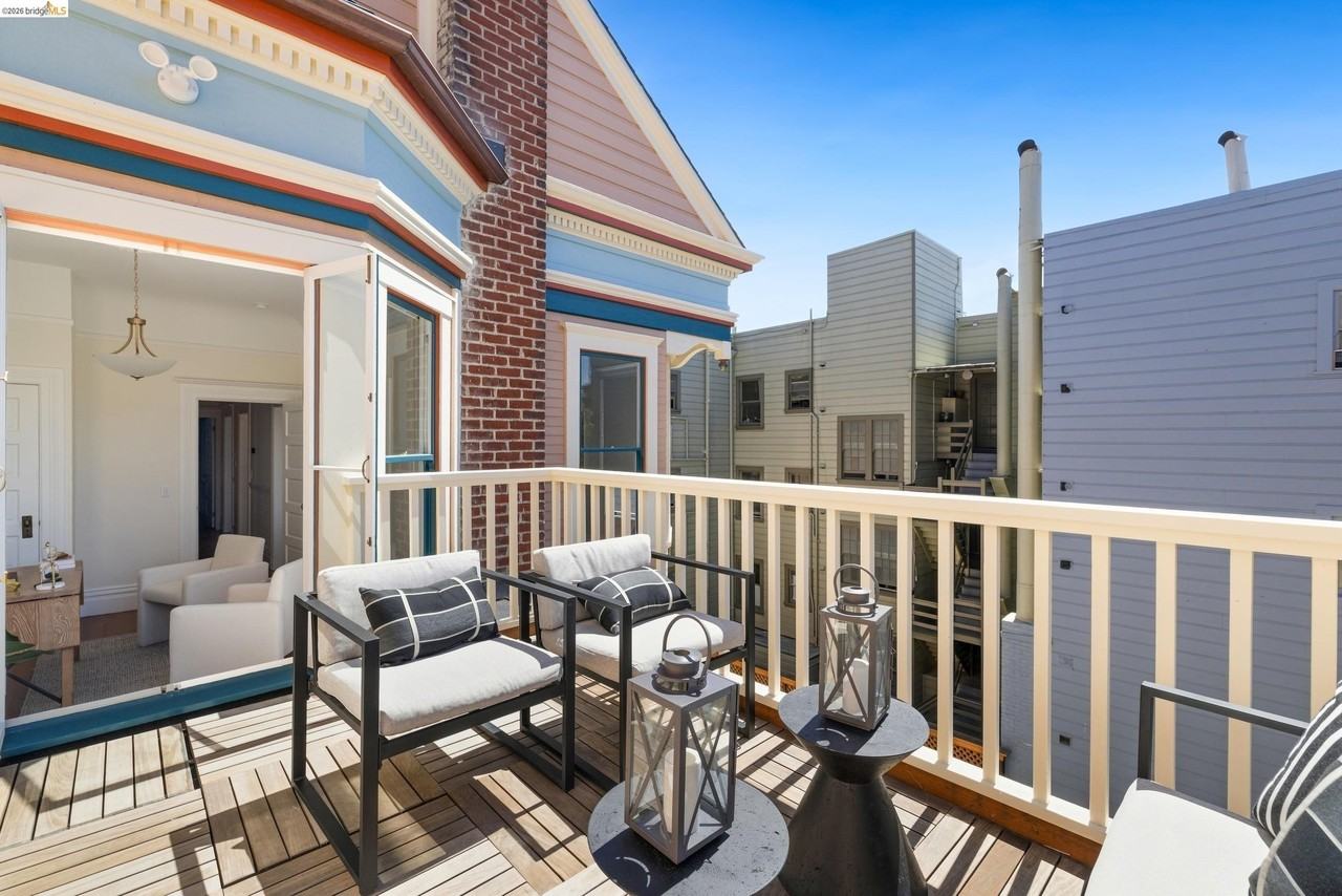 415 Fillmore St - Photo 6 of 50