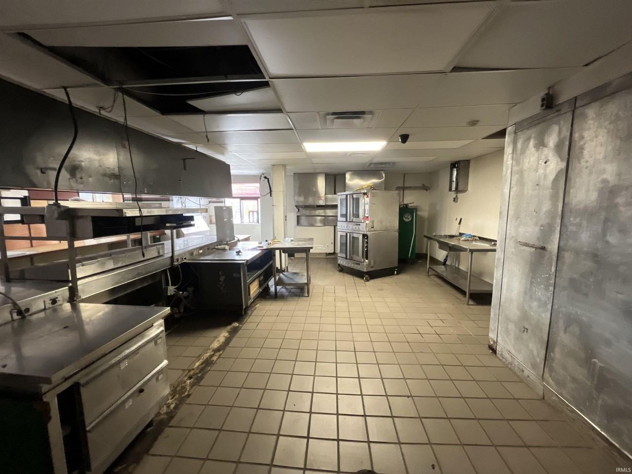 535 S Walnut St - Photo 6 of 13