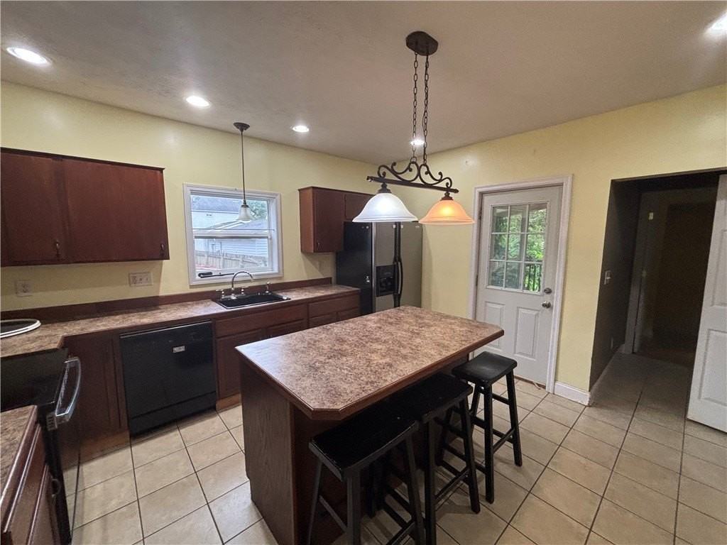 507 Welles St - Photo 6 of 9