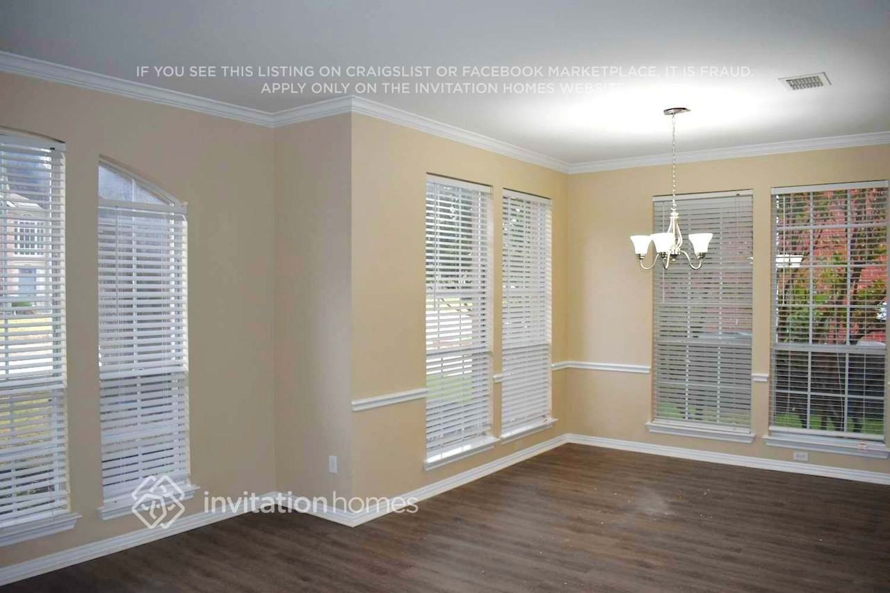4634 Lincolnshire Dr - Photo 5 of 9