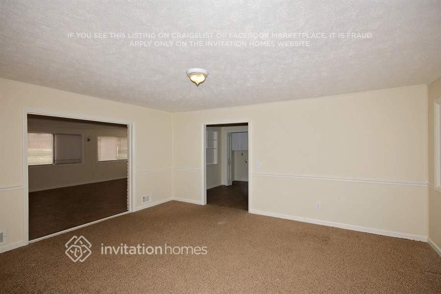 3572 Vicki Ln - Photo 3 of 20