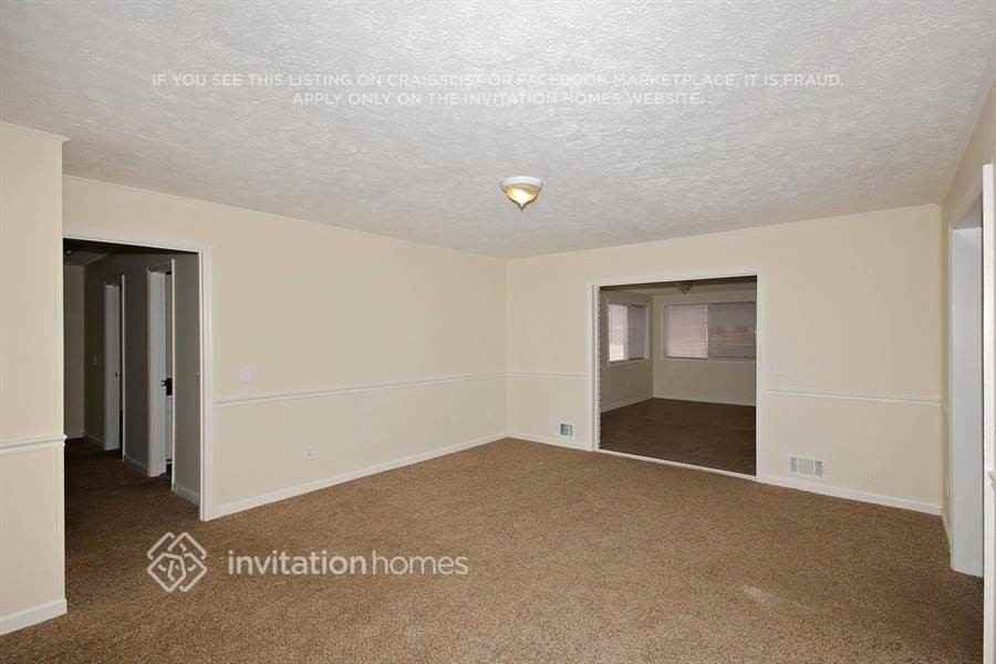 3572 Vicki Ln - Photo 4 of 20