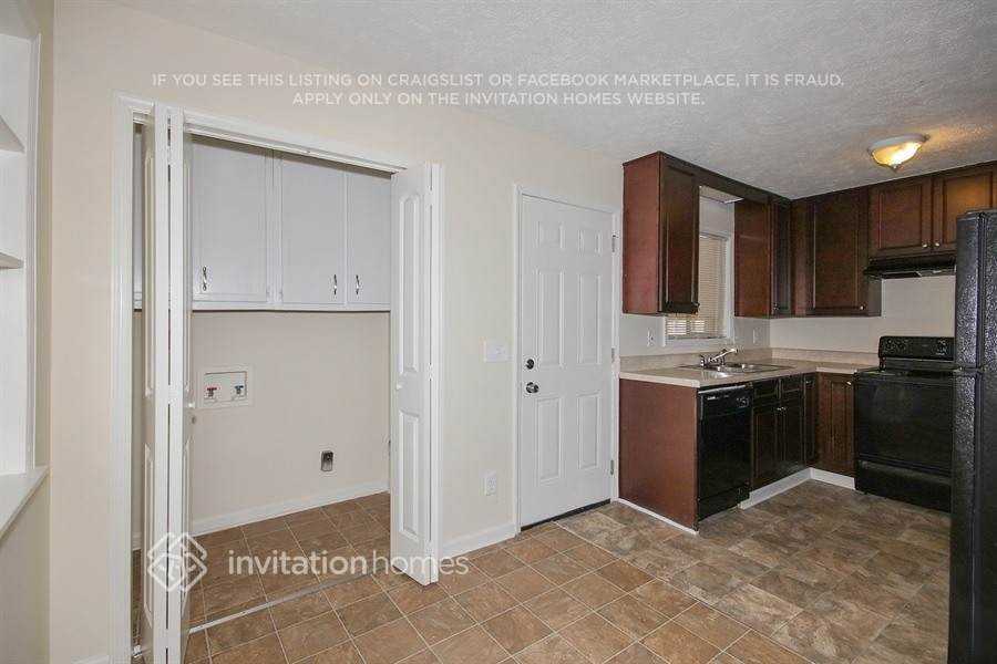 3572 Vicki Ln - Photo 6 of 20