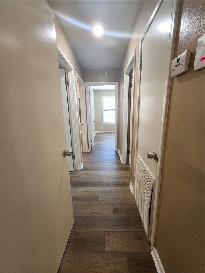 4945 Dodd Dr - Photo 4 of 5