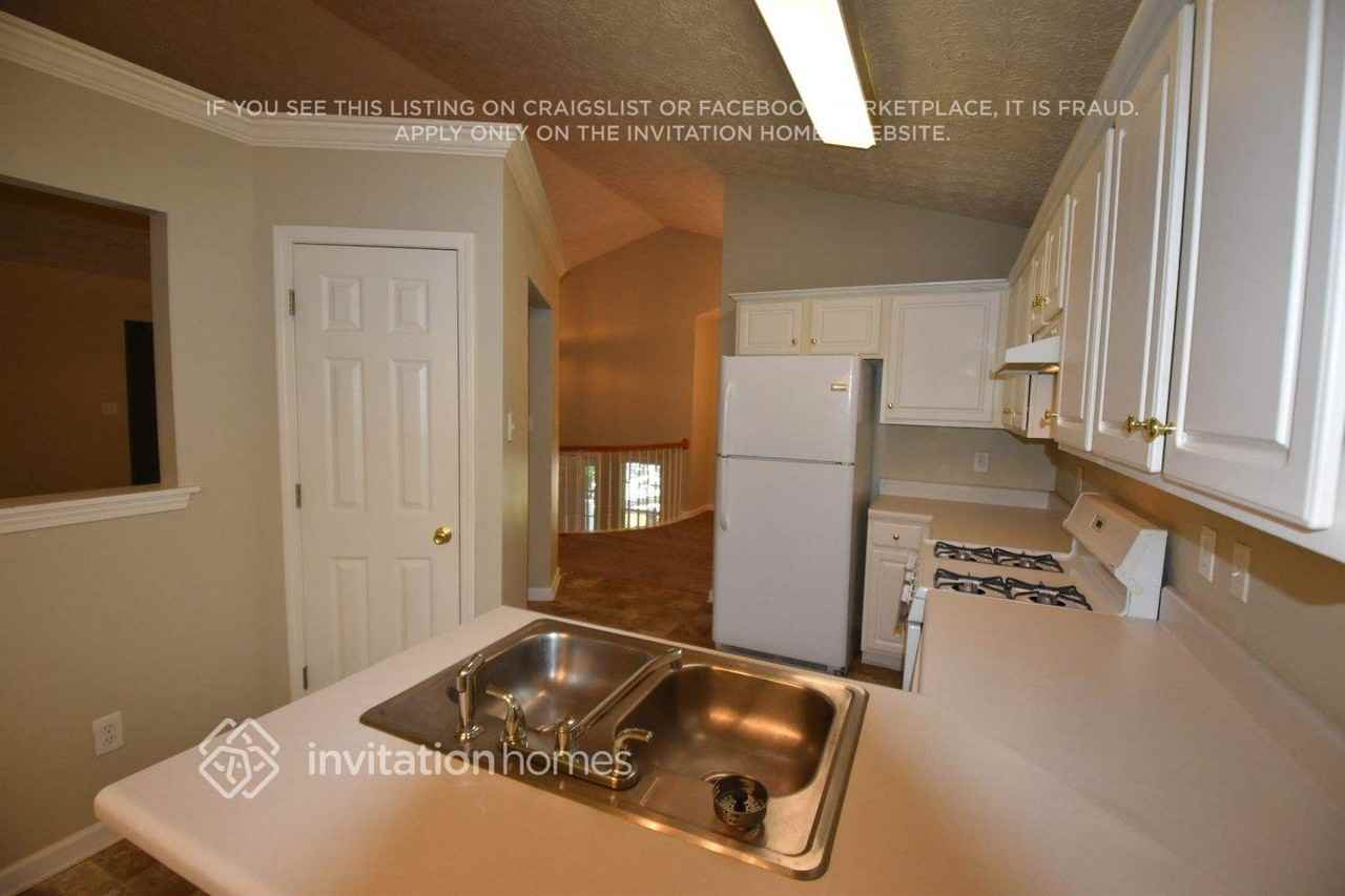 60 Encampment Ct - Photo 4 of 15