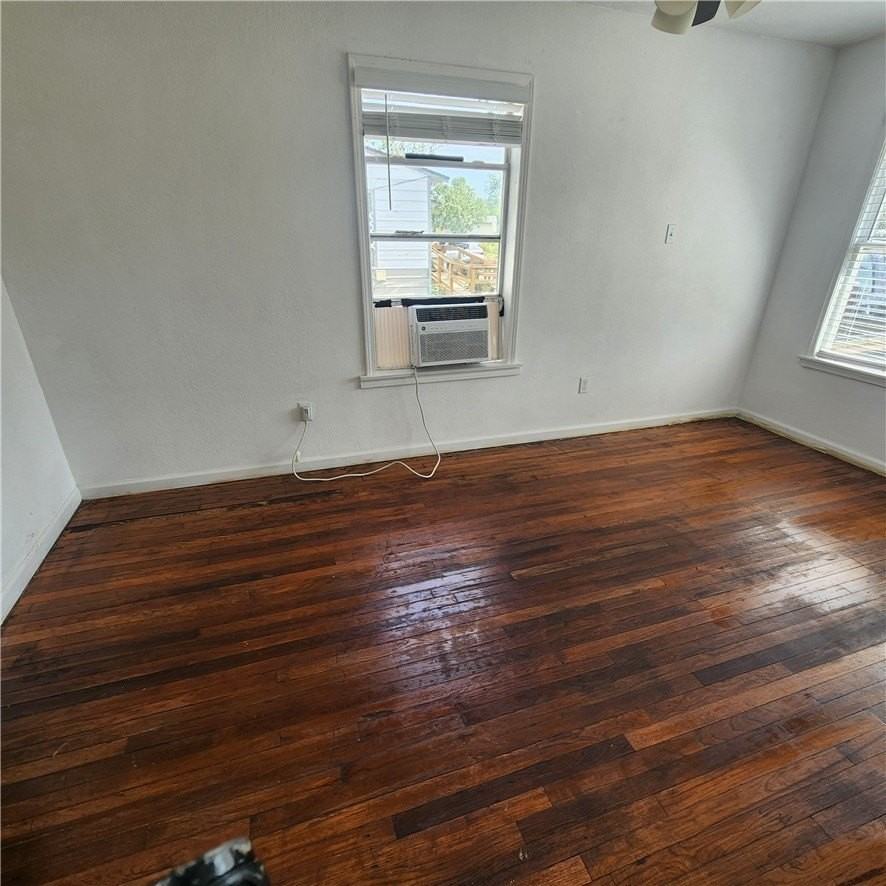 1209 Miami Dr - Photo 4 of 6